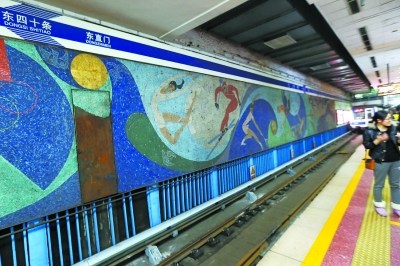 ������2���߶���ʮ��վ��װ�αڻ������оֲ�����������ɫ���Ҳ�Ƚ����ء������������� �������