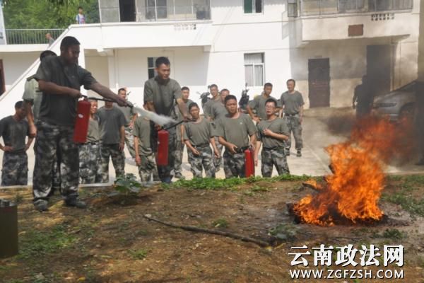 ��ɽ�����磨����װר�����һ��ѧ����