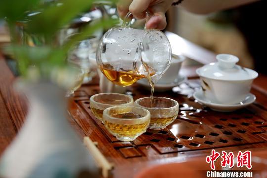 �ֳ������������� ����Ȼ ��