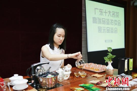 �ֳ������������� ����Ȼ ��