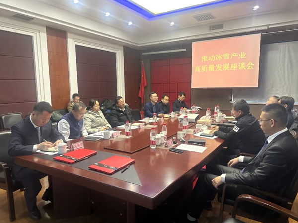 �׽����������ԽҰ��ѩ�̾�����ս�������绯�ٰ�